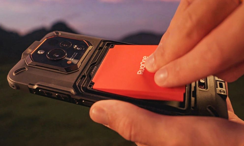 RugOne Xever 7 Pro: Smartphone siêu bền đầu tiên trên thế giới cho phép thay pin mà không cần tắt nguồn