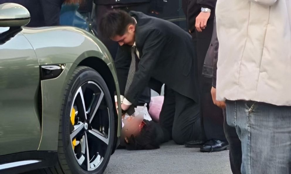 Xe điện Xiaomi SU7 Max vừa giao đã gây tai nạn: Đạp nhầm chân ga hay lỗi khác?