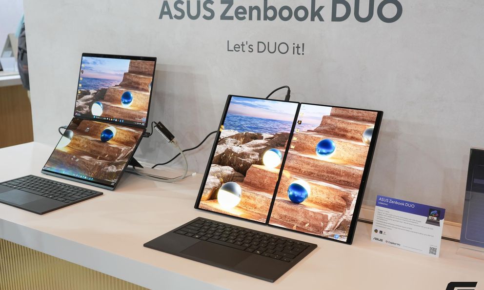 Đem laptop hai màn hình đi 