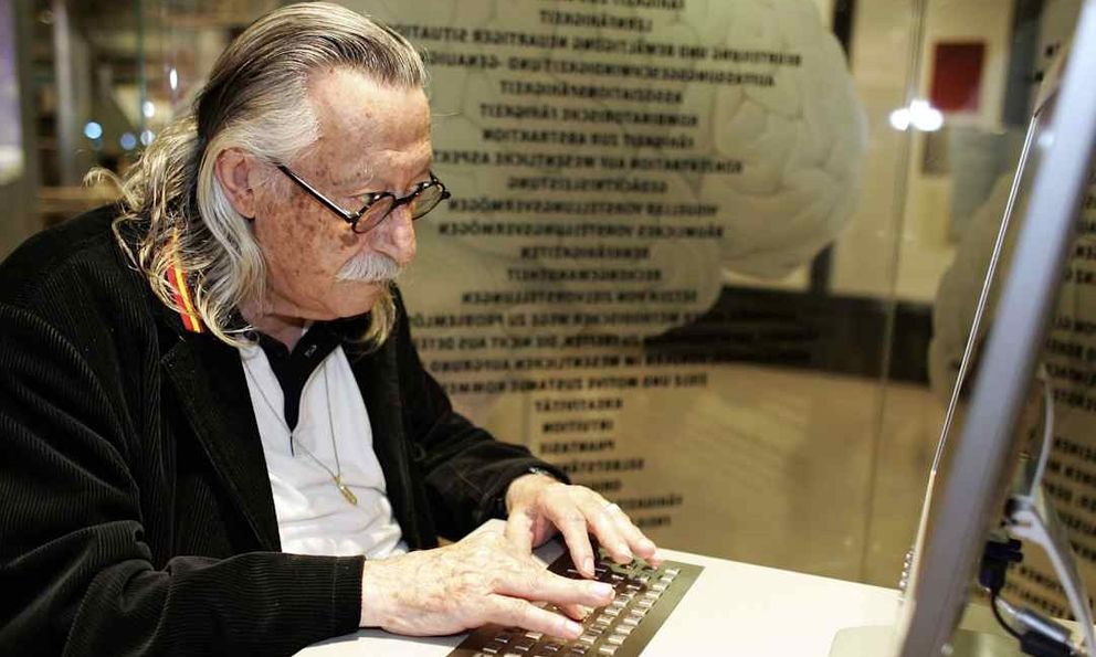 Nghịch lý Weizenbaum: Tại sao cha đẻ của chatbot đầu tiên lại dành cả đời để cảnh báo về 