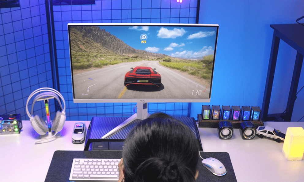 AOC ra mắt màn hình gaming tần số quét 320Hz, công nghệ Phân Cực Tròn đạt chứng nhận TÜV