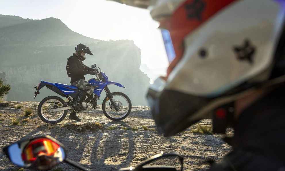 Yamaha bát ngờ tung ra WR125R 2026 với động cơ VVA hiện đại, thách thức người lái chân ngắn