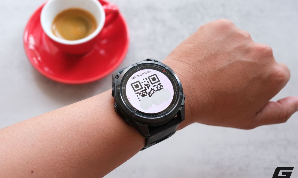 Khi đồng hồ thể thao trở thành “chiếc ví” trên cổ tay