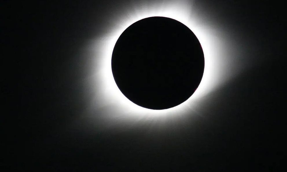 Sứ mệnh Mesom: Tham vọng tạo nhật thực nhân tạo để bảo vệ nền văn minh nhân loại trước cơn thịnh nộ của Mặt Trời