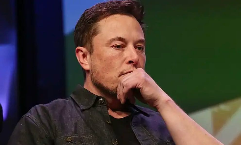 Elon Musk bất ngờ thay đổi chiến lược của SpaceX: Tạm gác giấc mơ Sao Hỏa để ưu tiên xây dựng thành phố trên Mặt Trăng