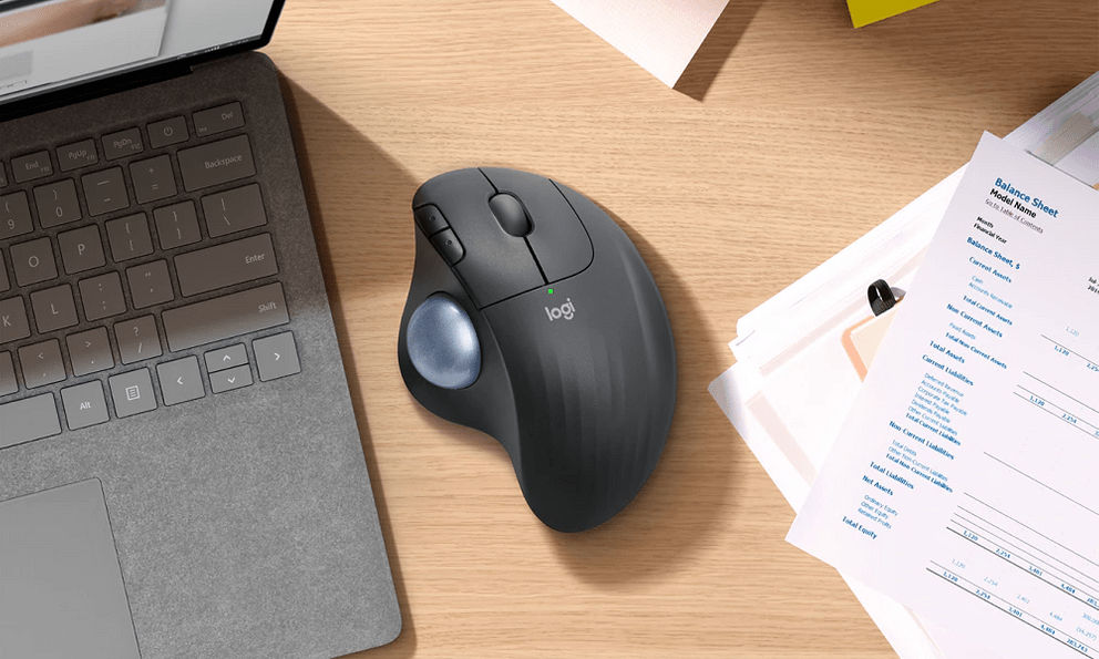 3 mẫu chuột công thái học đáng tiền từ Baseus, Ugreen, Logitech: Sale ngon, tạm biệt đau cổ tay