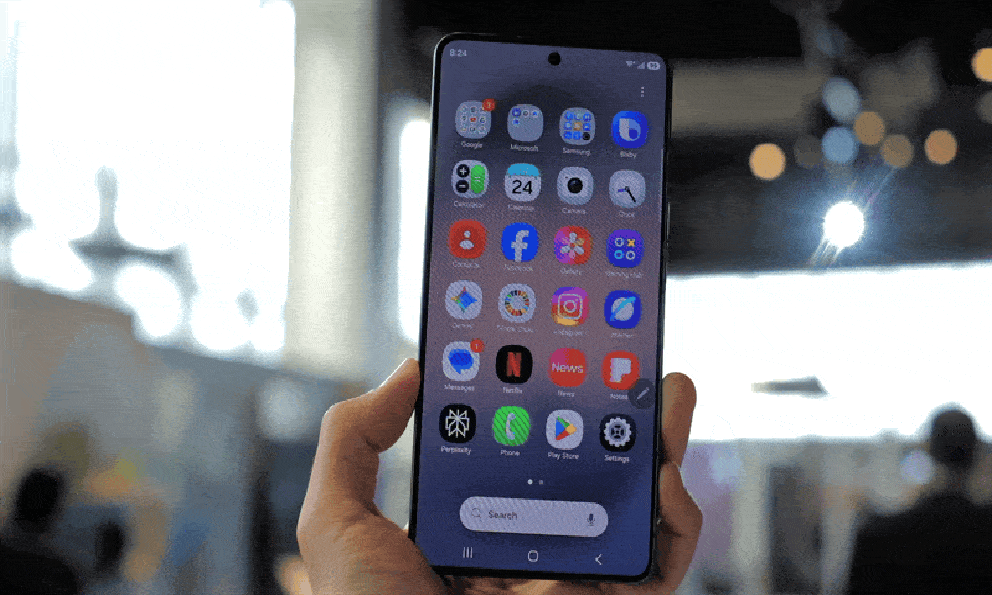 Đừng so Privacy Display của Galaxy S26 Ultra với miếng dán chống nhìn trộm thường, vì nó khác nhau 1 trời 1 vực