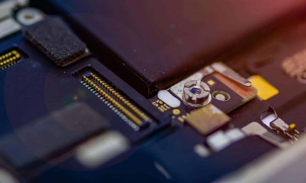 “Giá bộ nhớ tăng nhanh hơn cả đất và vàng” - hiện tượng cho thấy hãng smartphone nào mới thực sự là bá chủ