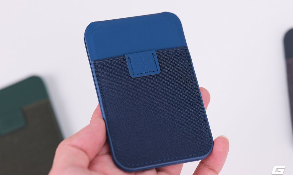 Chỉ hơn 300.000 đồng, chiếc ví nam châm này thay thế được tới 3 phụ kiện cho iPhone