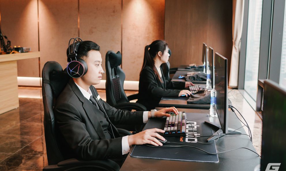 Khách sạn 5 sao Grand Plaza Hà Nội mở riêng phòng giải trí cho game thủ: Đầy đủ từ máy tính, PlayStation 5 cho tới Nintendo Switch 2