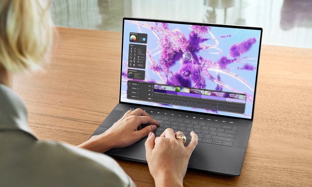 Laptop Windows giờ đã có pin dùng hơn 1 ngày nhờ Intel Panther Lake, MacBook có nên lo lắng?