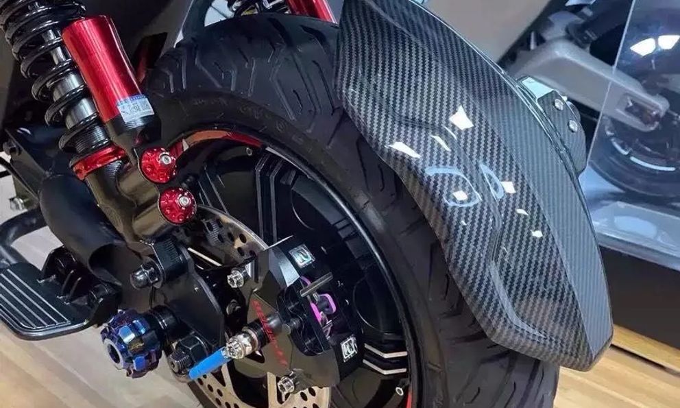 7 kiểu đồ chơi, phụ kiện đáng mua cho xe máy điện, giá chỉ từ vài chục nghìn