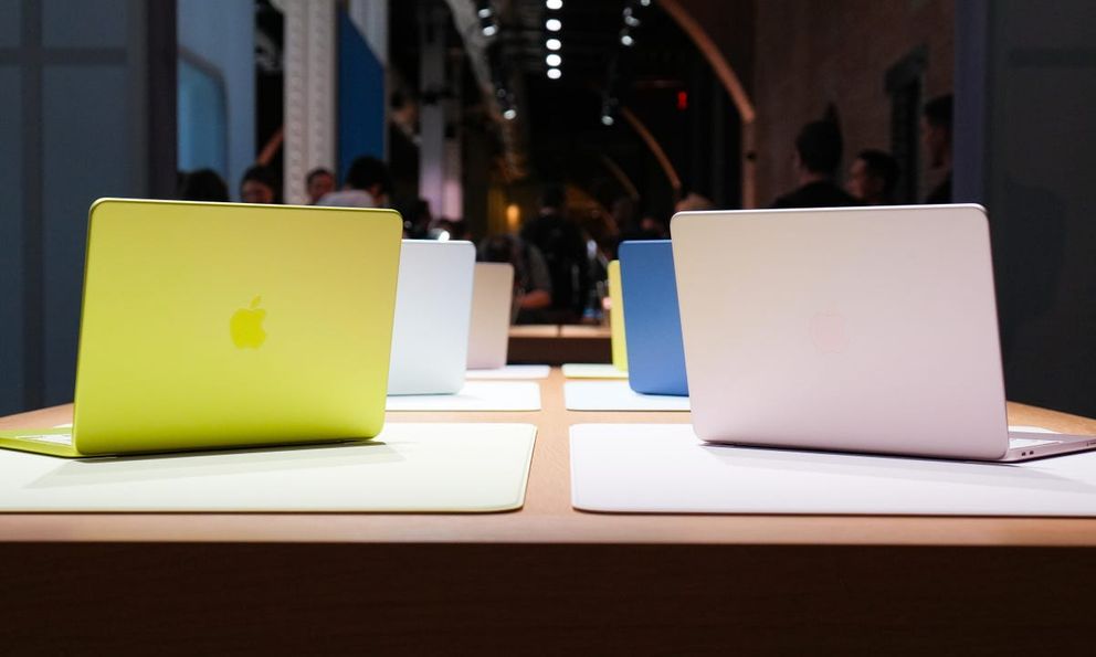 MacBook Neo cuối cùng đã mở đặt trước tại Việt Nam: Giá rẻ nhất lịch sử, sinh viên mua còn rẻ hơn tới vài triệu