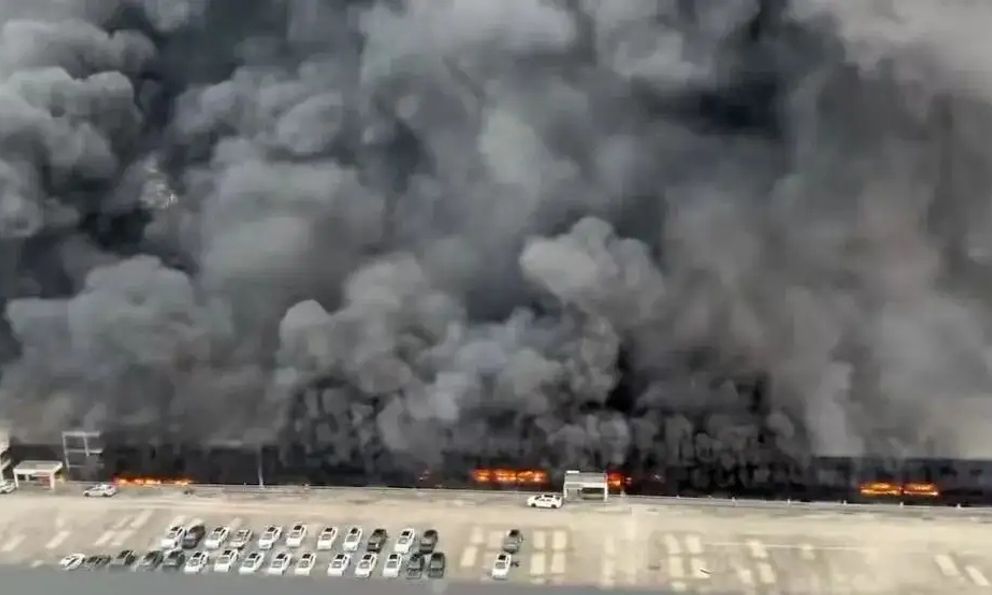 Cháy lớn gần bãi xe thử nghiệm trong nhà máy xe điện BYD ở Trung Quốc: Đằng sau thiệt hại là điểm yếu về an toàn!