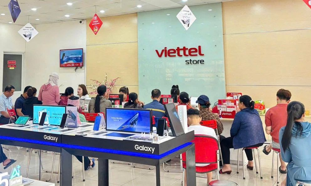 Loạt ưu đãi dịp sinh nhật 20 tuổi Viettel Store