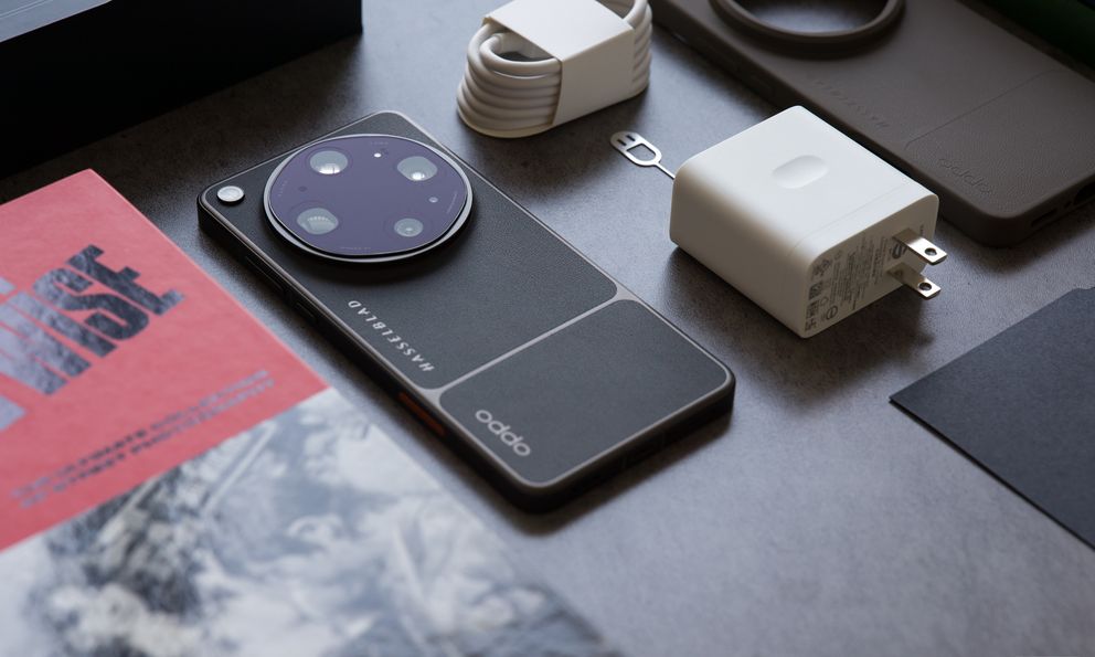 Mở hộp OPPO Find X9 Ultra bằng máy ảnh Hasselblad