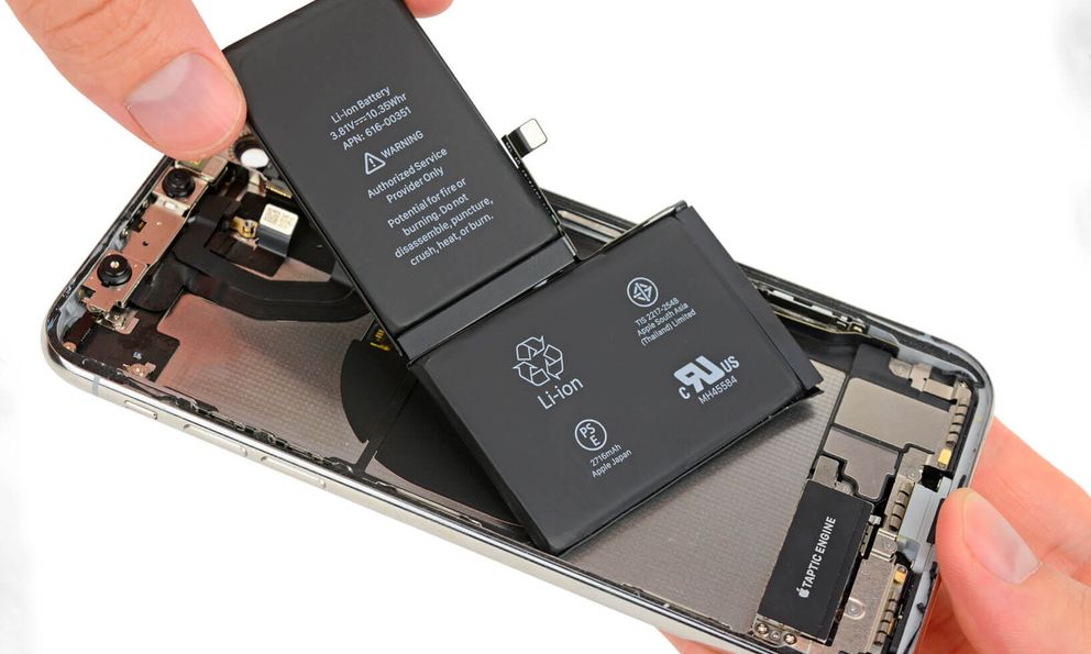 Nói thật là, điện thoại thời nay mà bắt làm nắp lưng tháo rời, thấy bất tiện nhiều hơn lợi ích