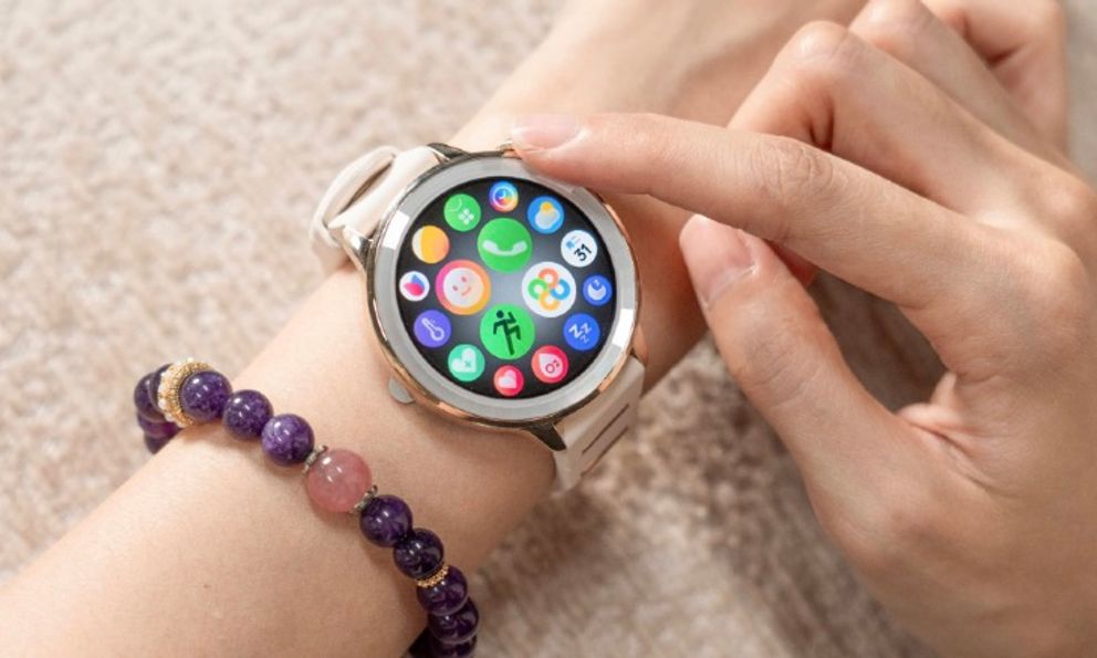 OPPO ra mắt smartwatch phủ vàng 18K cho người dùng nữ, giá từ 7 triệu đồng