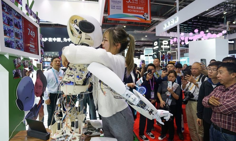 Gen Z Trung Quốc đang đua nhau dùng trí tuệ nhân tạo để 