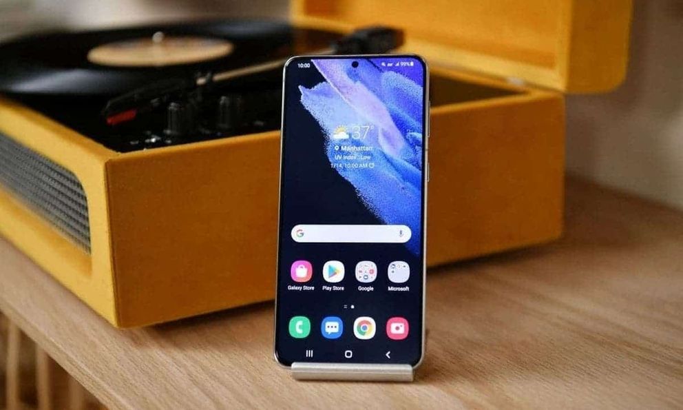 Điện thoại thật sự nặng hơn khi đầy bộ nhớ: Mỗi bức ảnh và tin nhắn đều có “khối lượng” theo vật lý