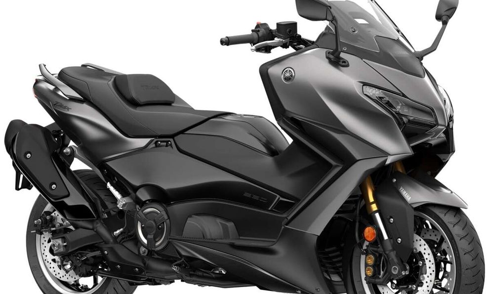 Yamaha âm thầm nâng cấp TMax Tech Max 2026, nhìn qua tưởng y chang bản cũ, nhưng có hai thứ đã khác hoàn toàn