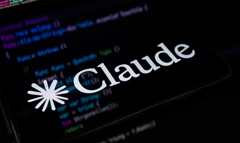 Chợ đen Trung Quốc bán API Claude AI rẻ hơn 90% so với hàng thật, tưởng hời nhưng hóa ra người dùng mới là món hàng bị bán