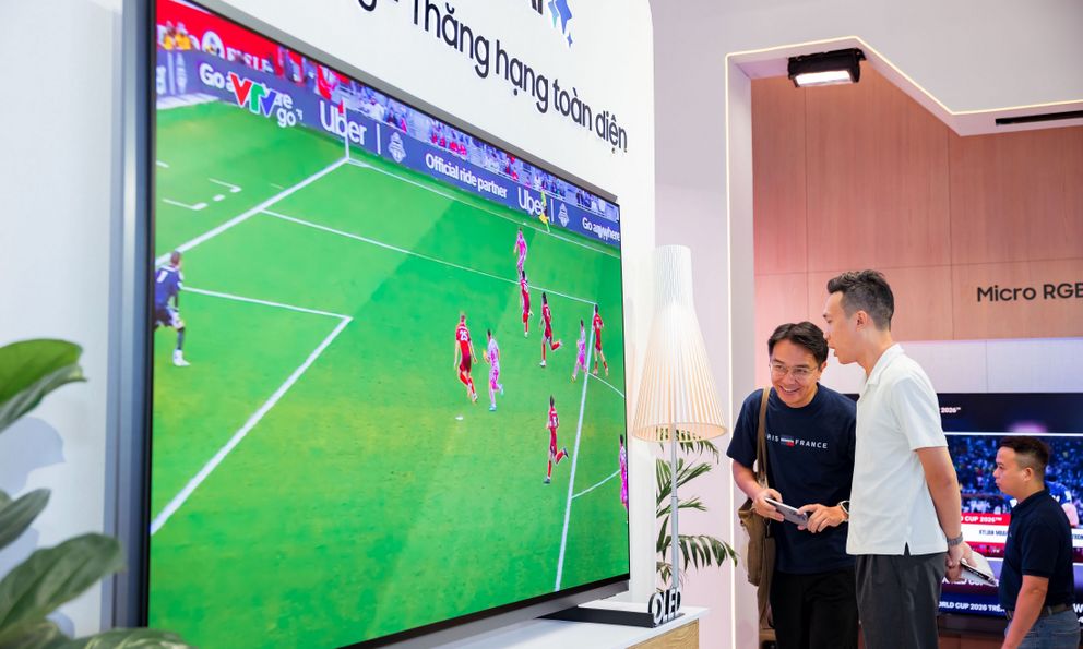 Samsung cho người Việt xem World Cup với AI: Tách tiếng bình luận, hò reo của khán giả, tăng chiều sâu hình ảnh, thêm TV Micro RGB