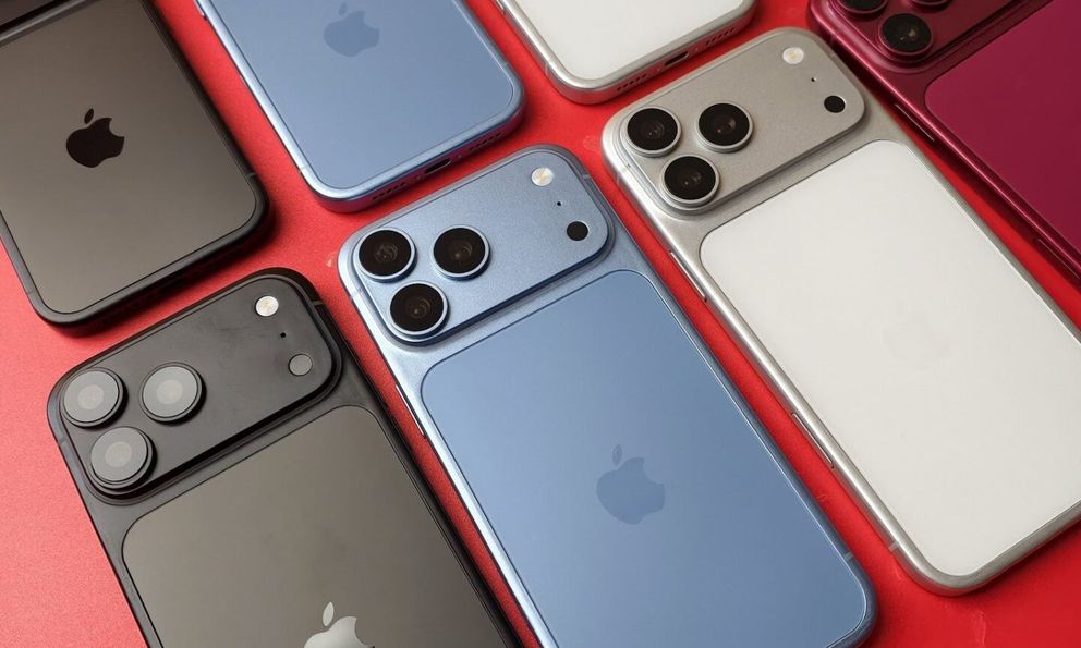iPhone 18 Pro lộ diện qua mô hình thực tế: Apple sắp có màu đỏ đậm và xanh dương nổi bật nhất nhiều năm qua?