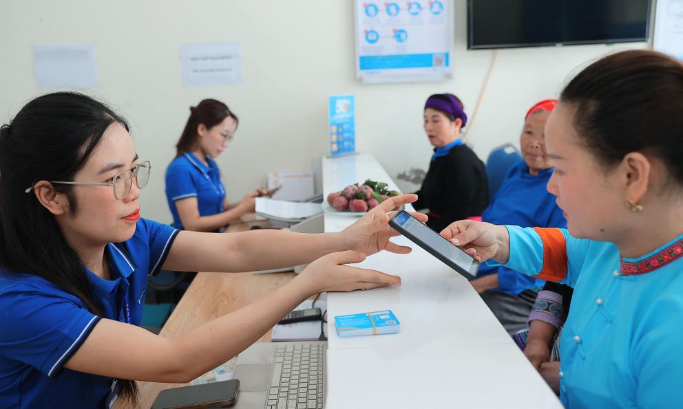 9h sáng 15/6: VinaPhone bắt đầu khóa 1 chiều gần 3 triệu thuê bao chưa xác thực thông tin