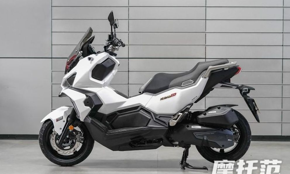 Mẫu xe máy này của nhà SYM có thể được coi là “quái vật đường dài” 150cc với bình xăng 15,2L, chạy gần 800 km một bình
