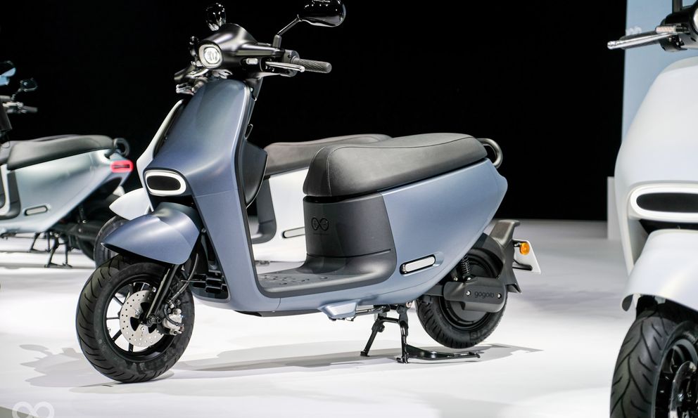 Xe điện “sinh ra cho nữ giới” của Gogoro: sàn phẳng chứa được vali 28 inch và bài toán khi về Việt Nam