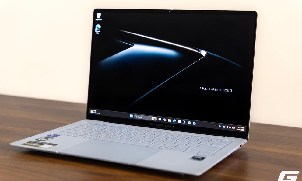 Đánh giá ASUS ExpertBook Ultra: flagship laptop doanh nghiệp giá đến 100 triệu, dưới 1kg nhưng hiệu năng đầy bất ngờ