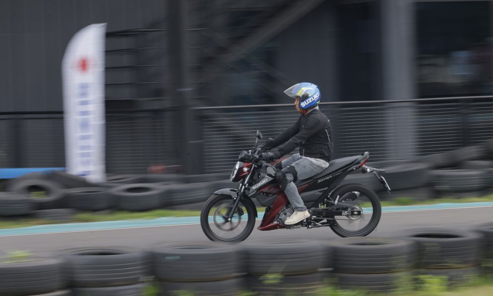 Suzuki Việt Nam tung phiên bản New Satria giá từ 54,5 triệu đồng: Thách thức ngôi vương phân khúc xe côn tay của Honda Winner X và Yamaha Exciter?