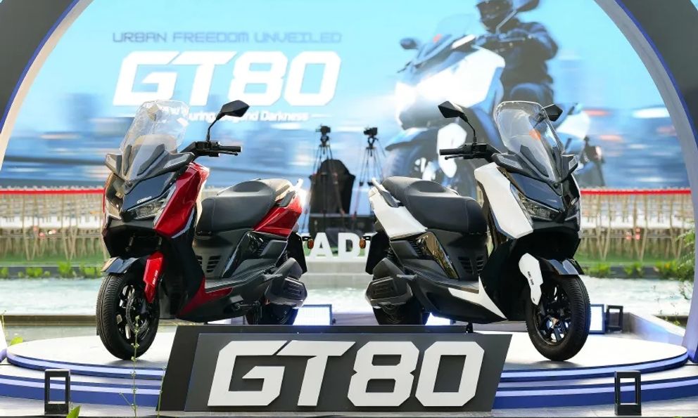 Yadea GT80 và GT80-P ra mắt: Thiết kế bản sao Yamaha Xmax 300, trang bị phanh TCS đối đầu trực diện Honda PCX