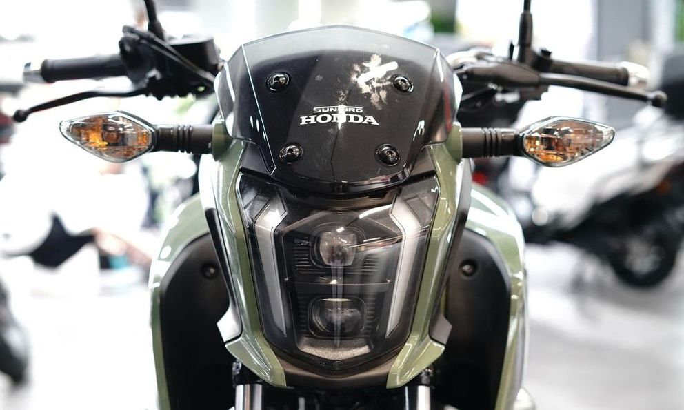 Xe côn tay Honda 150cc giá dưới 40 triệu đồng sở hữu bình xăng khủng, đi một mạch từ Hà Nội tới Đà Nẵng vẫn chưa cần phải đổ xăng
