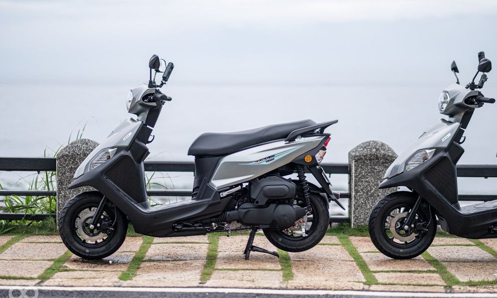 SYM tung ra xe tay ga trợ lực điện, thách thức Honda Future và Yamaha Janus bằng mức tiêu thụ xăng không tưởng