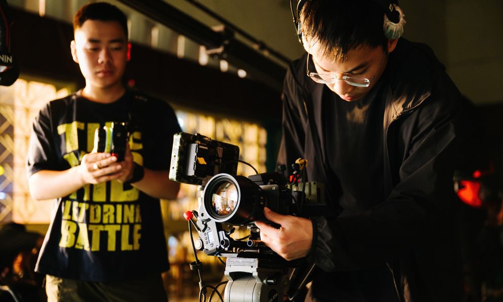 Sony Cinema Line FX5 ra mắt tại Việt Nam: Đồng hành cùng ê-kíp Hương Tràm tạo nên những khung hình điện ảnh cho MV 