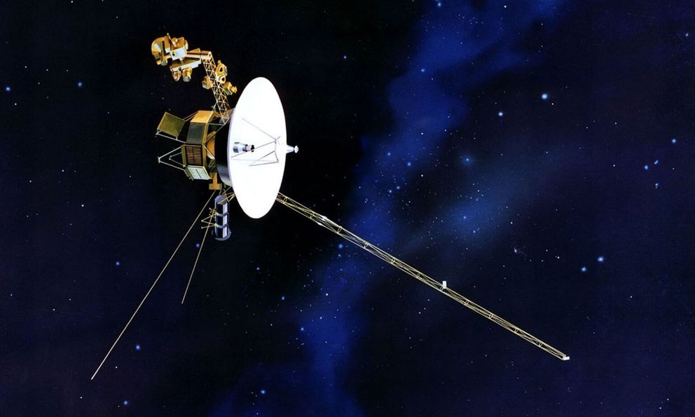 Cách Trái Đất hơn 21 tỷ km, NASA vẫn gửi được bản cập nhật cho tàu Voyager 2