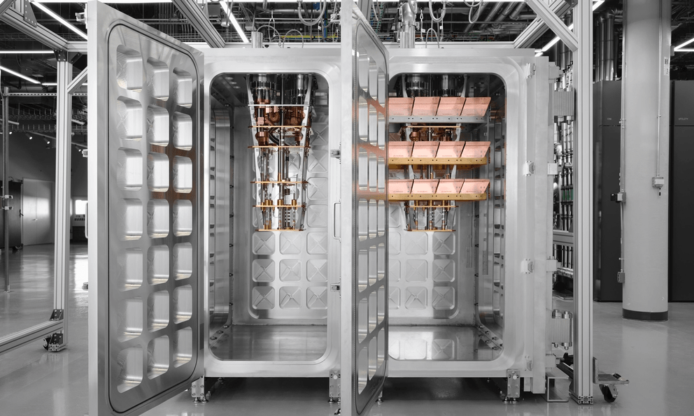 IBM vừa tạo ra “tủ lạnh” lạnh nhất thế giới, lạnh gấp 180 lần không gian vũ trụ: Họ đang làm gì vậy?