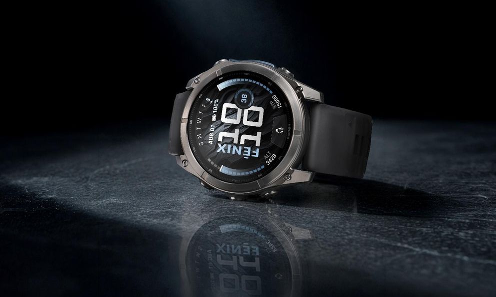 Garmin fēnix 9 Series ra mắt: Bản Pro dùng vỏ titanium, màn hình AMOLED 3.000 nits, giá từ 26,29 triệu đồng