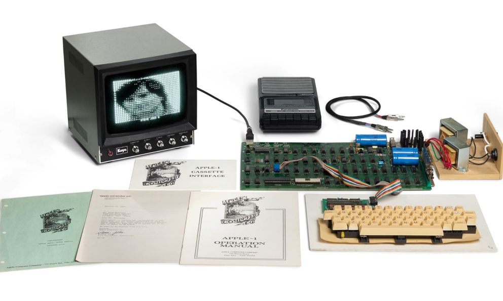 Đấu giá máy tính cá nhân đầu tiên của Apple, ước tính đến 21 tỷ đồng