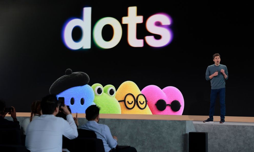 OpenAI ra mắt dots: ChatGPT giờ tự biết 