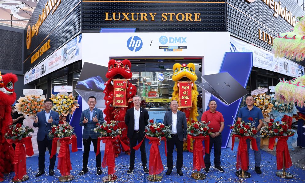 Muốn bán AI PC, HP chọn cách để khách tự cầm, tự thử: HP Flagship Store thứ hai ra mắt tại thành phố Hồ Chí Minh