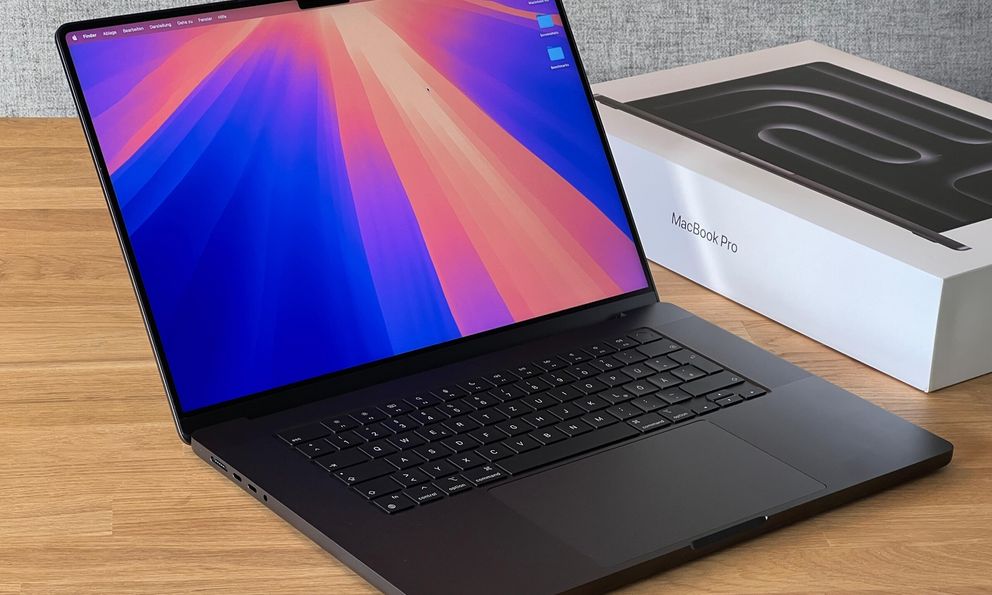 Apple sắp ra mắt MacBook màn hình cảm ứng, iPad mini OLED ngay trong tháng 10: Thời điểm công bố đã rõ hơn bao giờ hết
