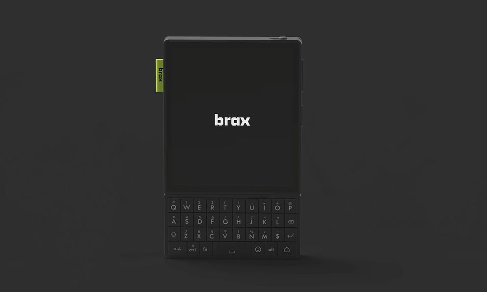 Lại thêm điện thoại giống Blackberry: Chạy Android nhưng không có Google, tập trung bảo mật, có khe thẻ nhớ, giá đặt sớm gần 12 triệu