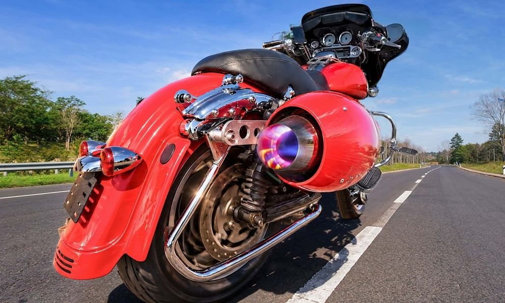 Harley-Davidson chưa đủ “điên”, Matt Mikka biến mô tô Mỹ thành chiến đấu cơ hai bánh bằng động cơ phản lực