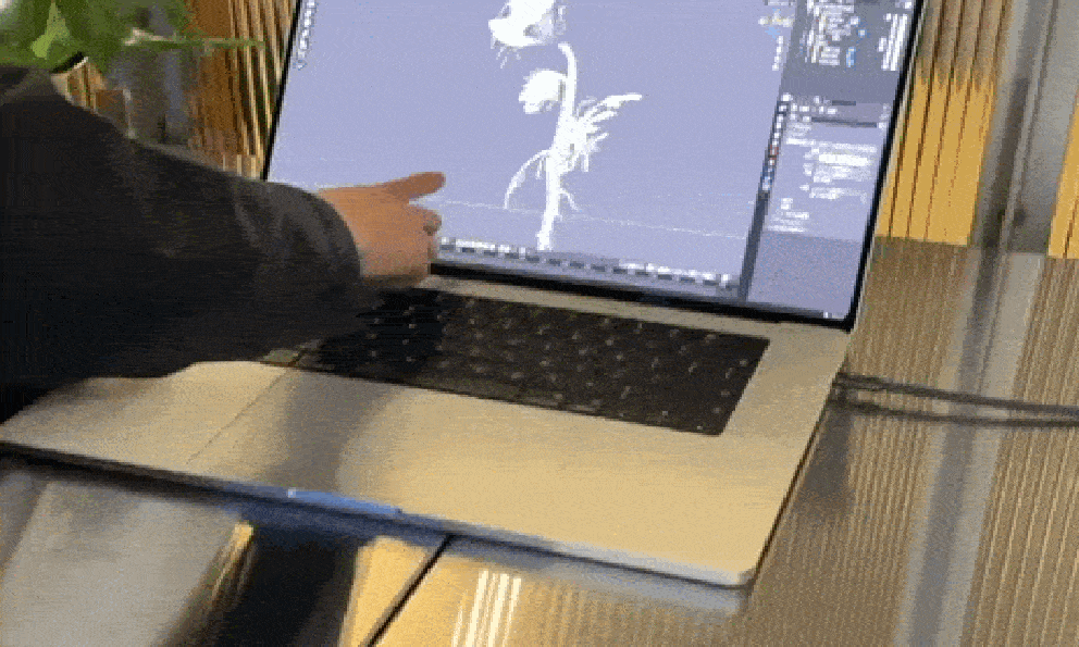 Hỏi sếp lớn Apple: MacBook Pro cảm ứng có 