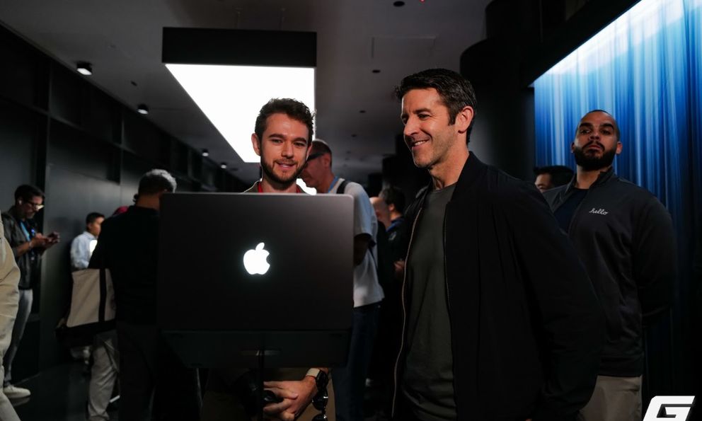 CEO Apple giải thích vì sao MacBook Pro có màn hình cảm ứng dù Steve Jobs từng phản đối