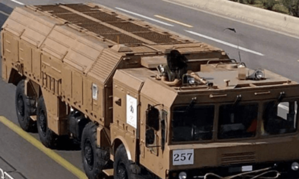 Iskander bất ngờ xuất hiện, HIMARS có đối thủ xứng tầm