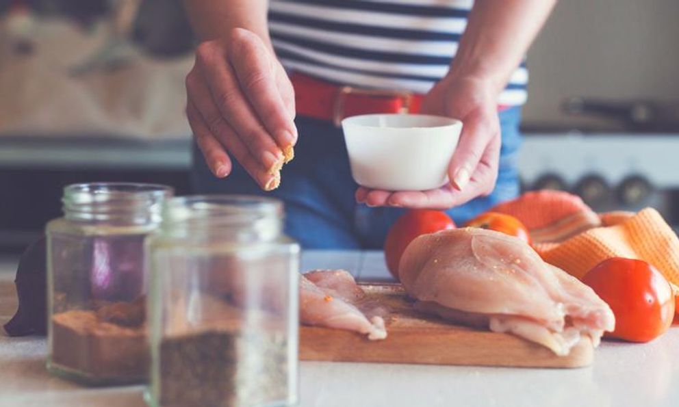 Kiểu ăn nhiều người thích nhưng lại 'bóp nghẹt' tim, thận, làm suy giảm sức mạnh quý ông